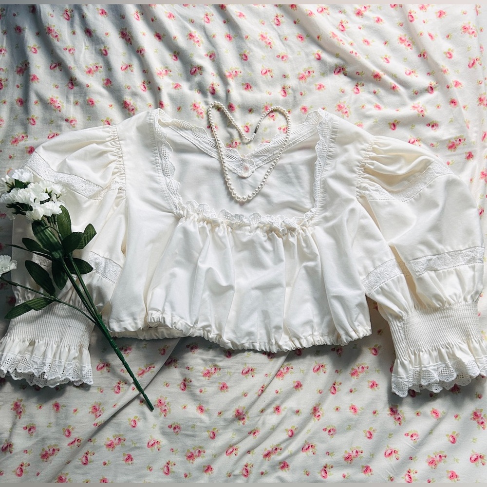 Vintage / Antique top